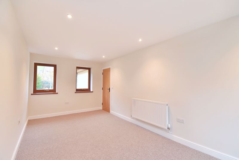 Bedroom- click for photo gallery